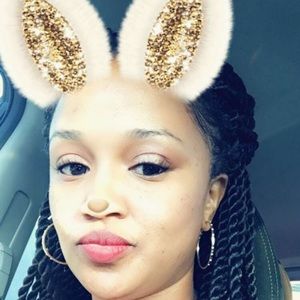 Meet your Posher, Lyndia